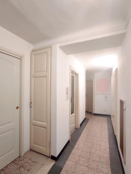 Bel Appartement Dans Le Centre De มิลาน ภายนอก รูปภาพ